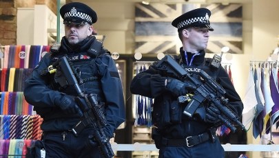 Po zamachach w Paryżu i Brukseli: Brytyjczycy zatrzymali 5 podejrzanych o szykowanie nowych zamachów