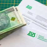 Po zmarłym można dostać nawet kilka emerytur. ZUS ma specjalny wniosek