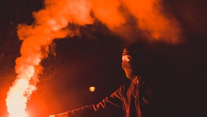 Pobicie hiszpańskich kibiców. Jest decyzja ws. funkcjonariuszki SW