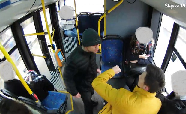 Pobił 15-latka w autobusie w Rybniku. Poszukuje go policja