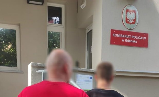 Pobili przypadkowego przechodnia. Policja dotarła do wszystkich sprawców