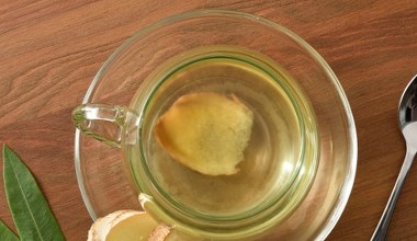 Pobudź wzrost włosów wcierką z imbiru. Rozgrzeje, przyspieszy wzrost i odżywi