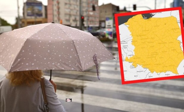 Pochmurnie i opady deszczu. IMGW wydał ostrzeżenia dla 15 województw