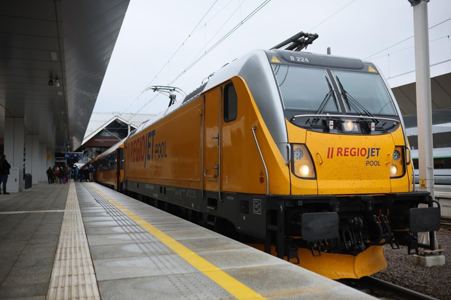 Pociąg RegioJet / 	Leszek Szymański    /PAP