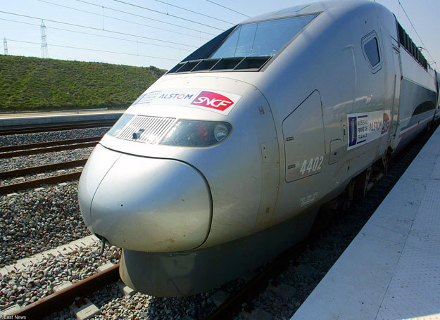 Pociąg TGV/ Zdjęcie ilustracyjne /FRANCOIS NASCIMBENI /East News