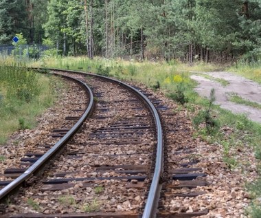 Pociąg z Białegostoku zatrzymany. Wykolejenie zespołu trakcyjnego