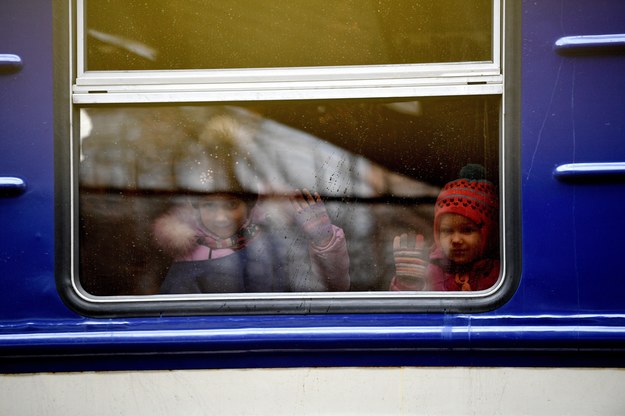 Pociąg z uchodźcami /Darek Delmanowicz /PAP
