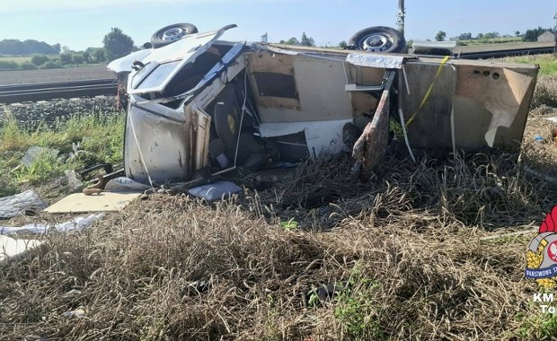 Pociąg zderzył się z kamperem. Dramat na torach niedaleko Torunia