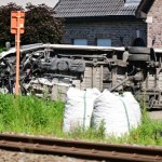 Pociąg zderzył się z minibusem szkolnym. Tragedia w Belgii
