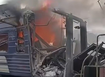 Pociąg zniszczony w rosyjskim ataku /Facebook/Wołodymyr Zełenski /