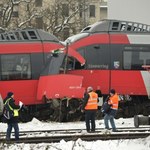 Pociągi czołowo zderzyły się w Wiedniu, ponad 40 rannych