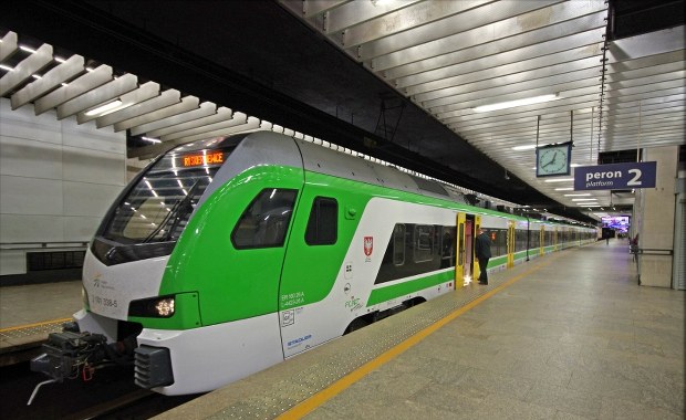 Pociągi omijają centrum Warszawy. Jest apel do pasażerów