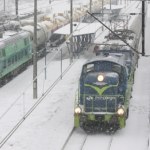 Pociągi opóźnione o kilka godzin. Dziesiątki składów z problemami