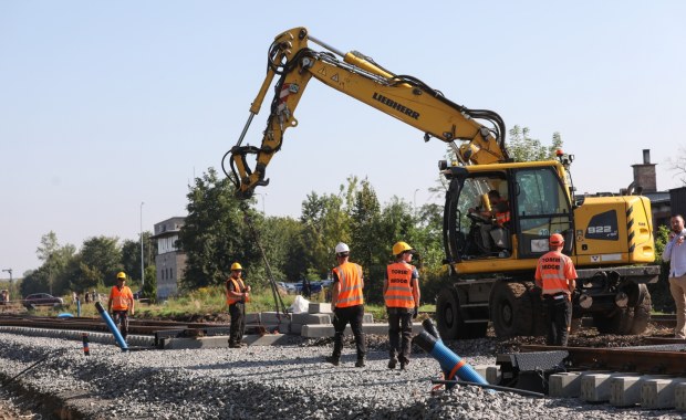 Pociągi wracają do Łomży. Premier ujawnił datę
