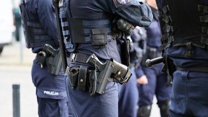 ​Pocisk utkwił w podłodze obok dzieci. Śledczy szukają strzelca