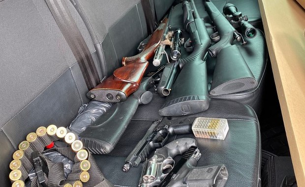 Pocisk z długiej broni trafił w dom. Miał pochodzić ze strzelnicy