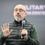 Pociski dalekiego zasięgu dla Ukrainy. Reznikow złożył deklarację 