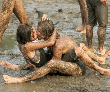 Początki Przystanku Woodstock: Deszcz i legenda o skinach