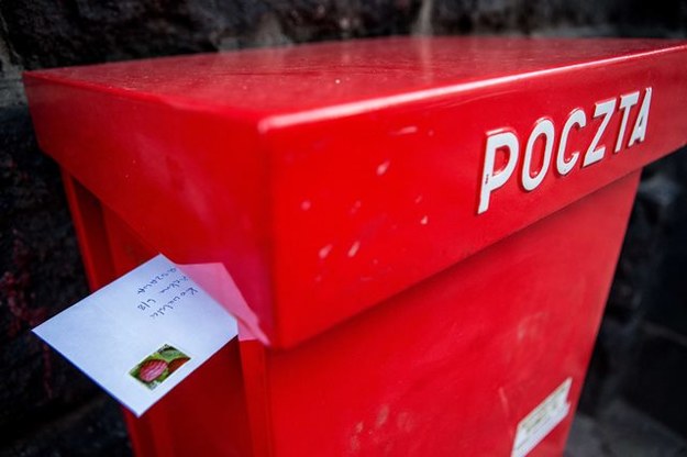 Poczta Polska już nie dostarczy już nam korespondencji np. z sądów /Maciej Kulczyński /PAP