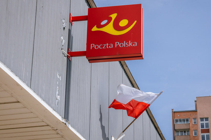Poczta Polska nie prowadzi odsprzedaży niedoręczonych przesyłek, nigdy nie prosi także poprzez wiadomości SMS lub e-mail o dopłacenie do przesyłki /123RF/PICSEL