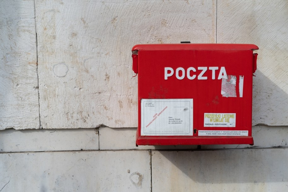 "Dryf w kierunku katastrofy". Co się dzieje w Poczcie Polskiej?