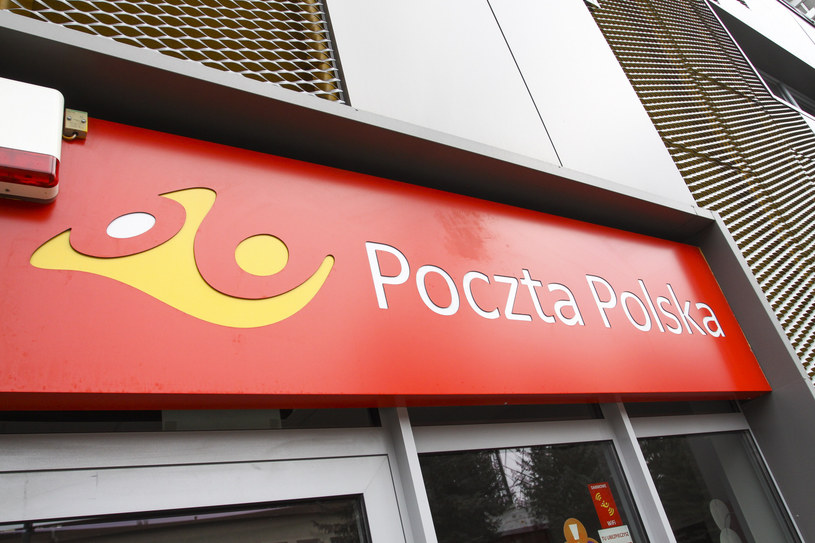Poczta Polska wstrzymuje doręczanie korespondencji pod adresy, gdzie przebywają osoby objęte kwarantanną /Artur Szczepański /Reporter