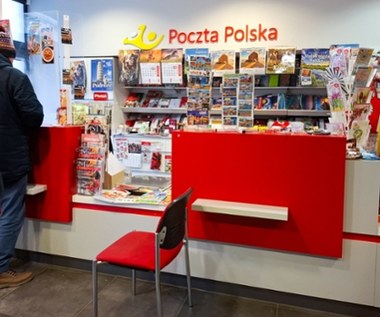 Poczta Polska zamraża program odejść i zwolnień. Nowy plan mówi o jesieni