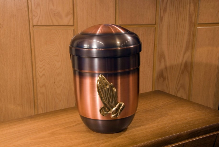 Poczta twierdzi, że przesyłka z urną nie była w żaden sposób oznaczona / 	Scholz, F.    /PAP/EPA