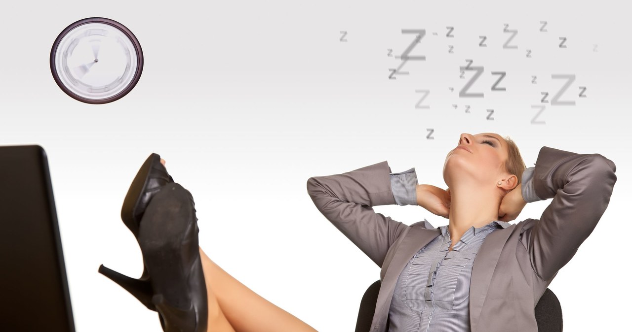 Poczucie znudzenia w pracy towarzyszy wielu osobom /123RF/PICSEL