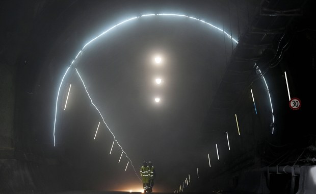 Pod Alpami powstaje cud techniki. To będzie najdłuższy tunel kolejowy świata