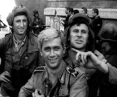 Pod koniec lat 60. cała Polska oglądała Gołasa w serialu "Czterej pancerni i pies", w którym wcielił się w postać Tomka Czereśniaka. 

Aktor dołącza do ekipy Rudego 102 w 9. odcinku produkcji Konrada Nałęckiego, w którym za prośbą Janka, Gustlika i Grigorija dowódca brygady zgadza się, by Tomek uzupełnił zdekompletowaną załogę.
 