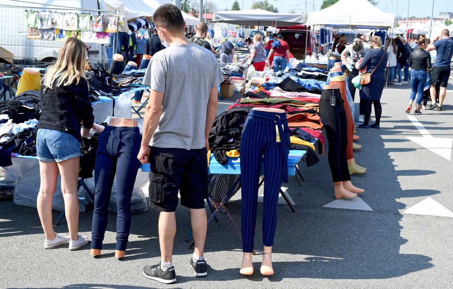 Pod koniec roku bezrobocie w Polsce może wzrosnąć do nawet 10 proc. /Darek Delmanowicz /PAP