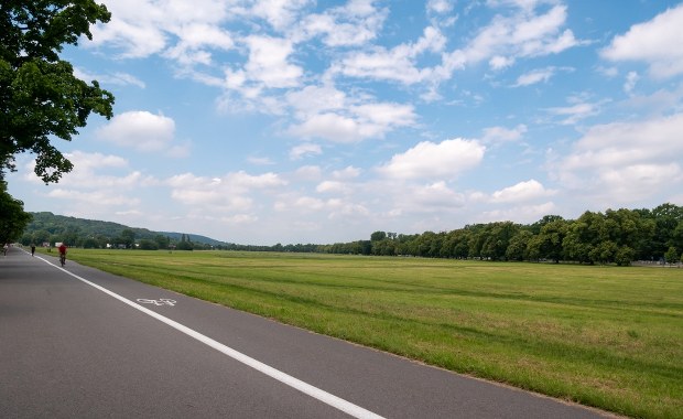 Pod krakowskimi Błoniami powstanie olbrzymi zbiornik. Do czego posłuży?