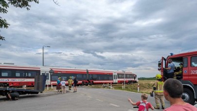 Pod Poznaniem ciężarówka zderzyła się z pociągiem