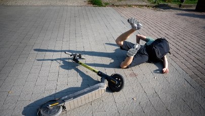 Pod szkołami zaroi się od policjantów. Funkcjonariusze biorą się za najmłodszych