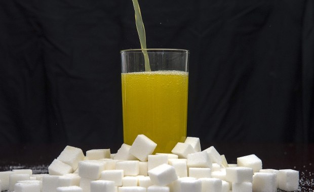 Podatek cukrowy? "Moment jest bardzo nieodpowiedni, a wręcz katastrofalny" 