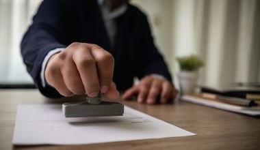 Podatek od darowizny. Ile wynosi i kogo obowiązuje? 