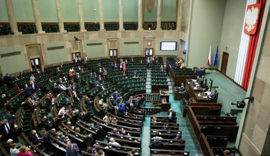 Podatek od zysków nadzwyczajnych przejdzie przez Sejm? Większość klubów za