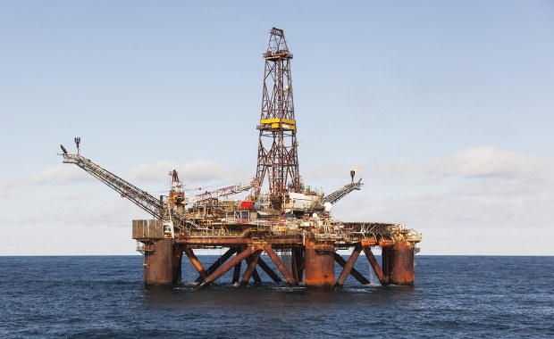 Podawał się za wdowca z platformy wiertniczej. Wyłudził ponad 800 tys. zł