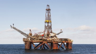 Podawał się za wdowca z platformy wiertniczej. Wyłudził ponad 800 tys. zł