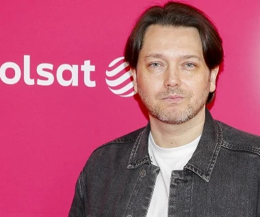 Podbił serca Polaków hitem "Kroplą deszczu", a potem usunął się w cień. Gabriel Fleszar powraca na Polsat Hit Festiwalu!