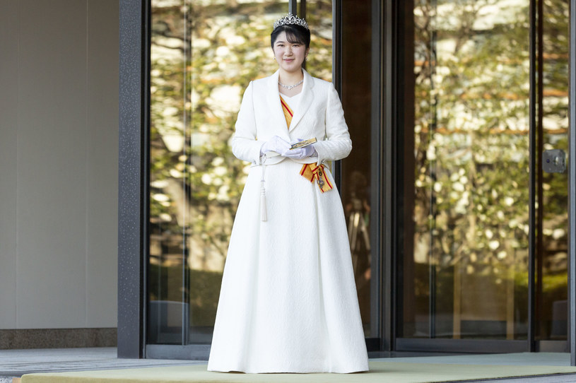 Podczas ceremonii, która odbyła się 5 grudnia, Aiko promiennie się uśmiechała /Getty Images