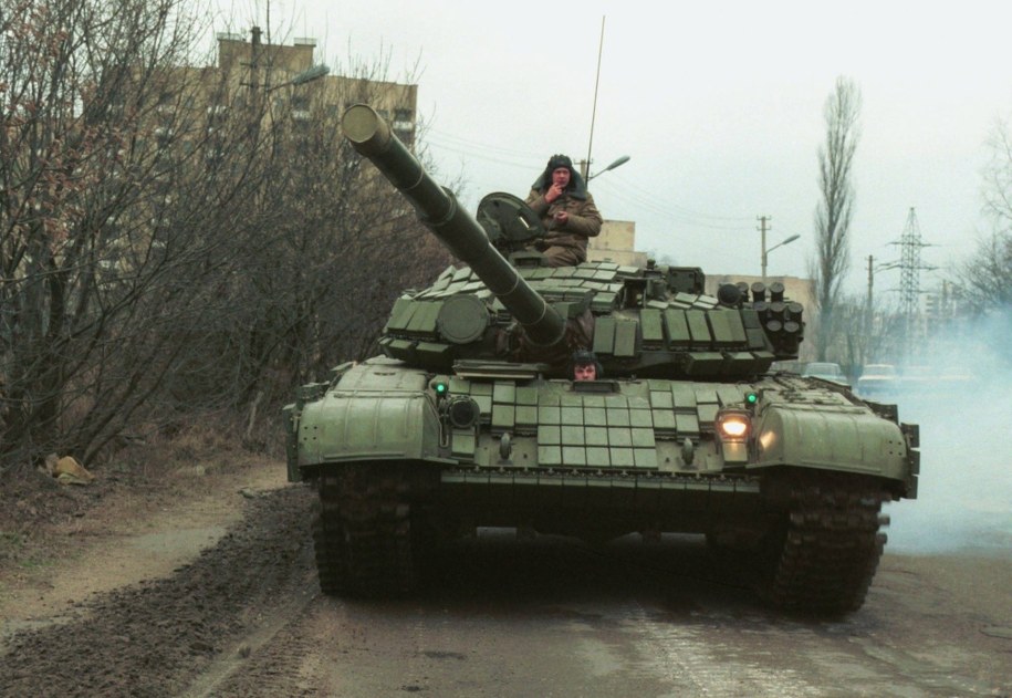 Podczas interwencji sowieckich wojsk zginęło 14 osób /	PAP/ITAR-TASS /PAP/ITAR-TASS