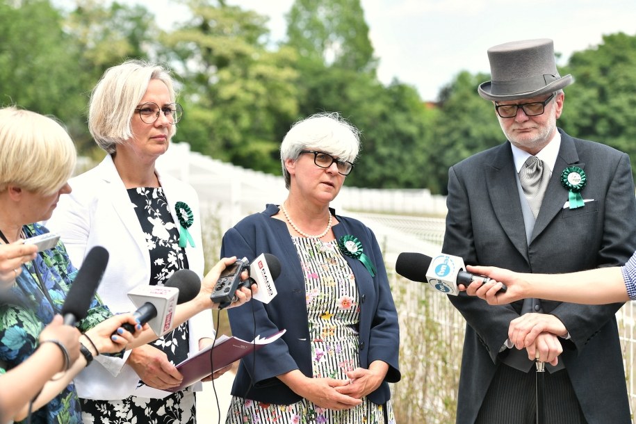 Podczas konferencji  posłanki PO przewidywały, że decyzje stadnin mogą doprowadzić do upadku polskiej hodowli koni arabskich /Maciej Kulczyński /PAP