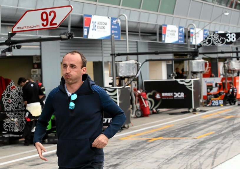 Podczas testów na torze Monza Robert Kubica nie przejechał bolidem ByKOLLES Racing ani metra /Informacja prasowa