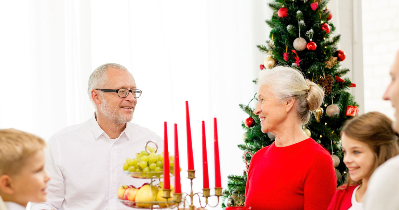 Podczas Wigilii każdy powinien mieć pod swoim talerzykiem monetę /Picsel /123RF/PICSEL