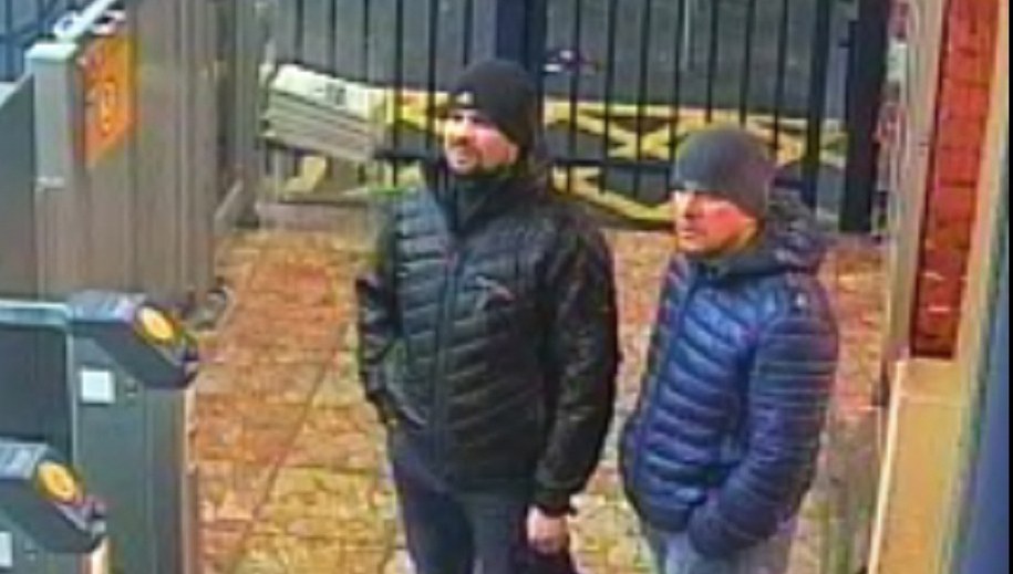 Podejrzani o zamach na Skripalów uchwyceni przez kamery monitoringu /LONDON METROPOLITAN POLICE/HANDOUT /PAP/EPA