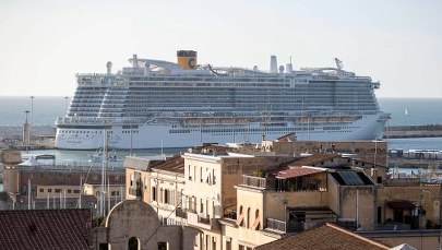 Podejrzenie zakażenia koronawirusem na wycieczkowcu. Polak przebywający na Costa Smeralda: Załoga sprawia wrażenie nieprzygotowanej
