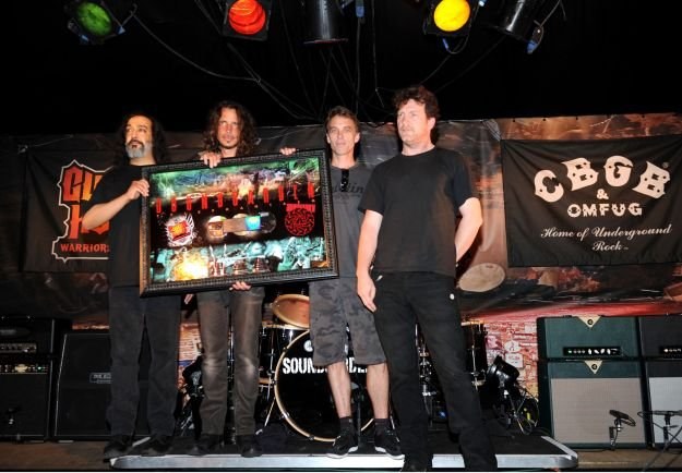 "Podekscytowani" Soundgarden (Kim Thayil pierwszy z lewej) fot. Michael Buckner /Getty Images/Flash Press Media