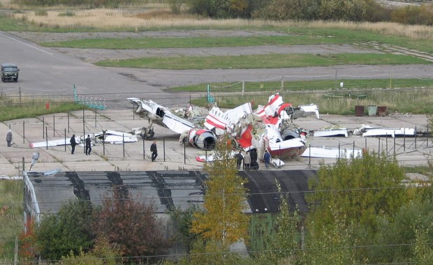 Podkomisja smoleńska: Badania fragmentów Tu-154M wykazały obecność materiałów wybuchowych